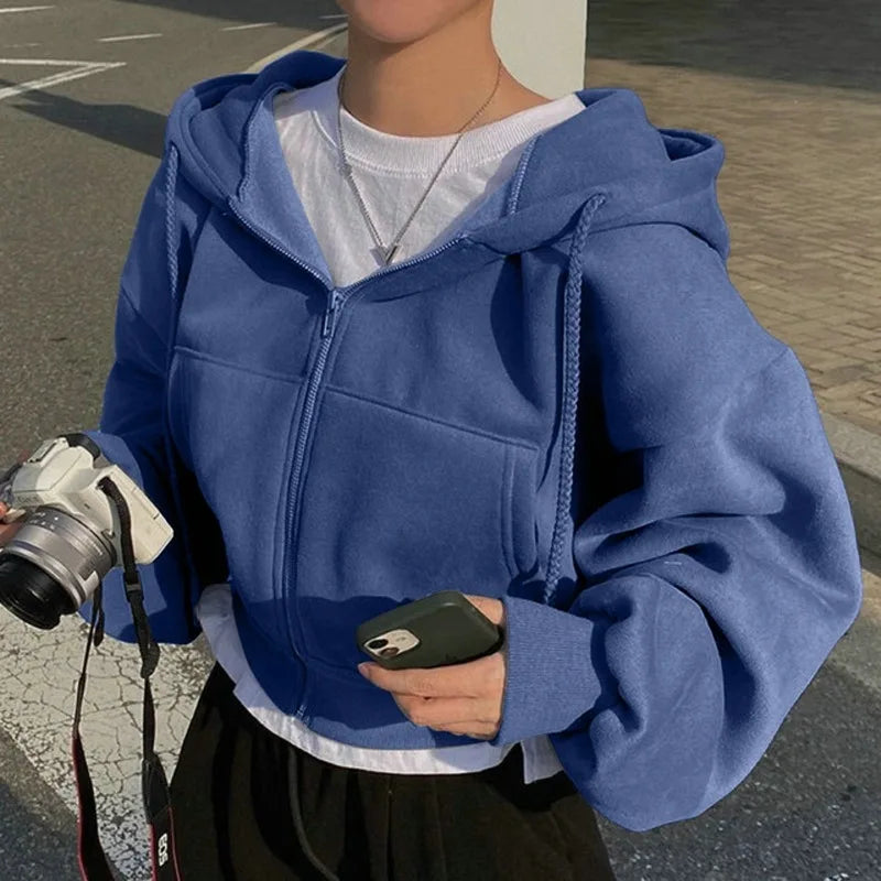 Női cropped cipzáras kapucnis pulóver – laza Y2K streetwear stílus
