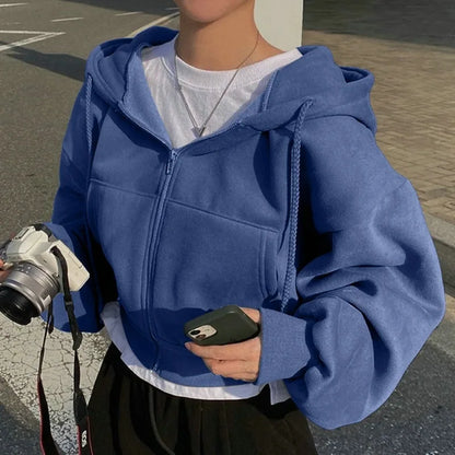 Női cropped cipzáras kapucnis pulóver – laza Y2K streetwear stílus