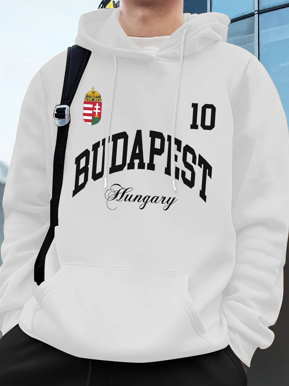 Budapest mintás férfi kapucnis pulóver – bélelt, laza fazon